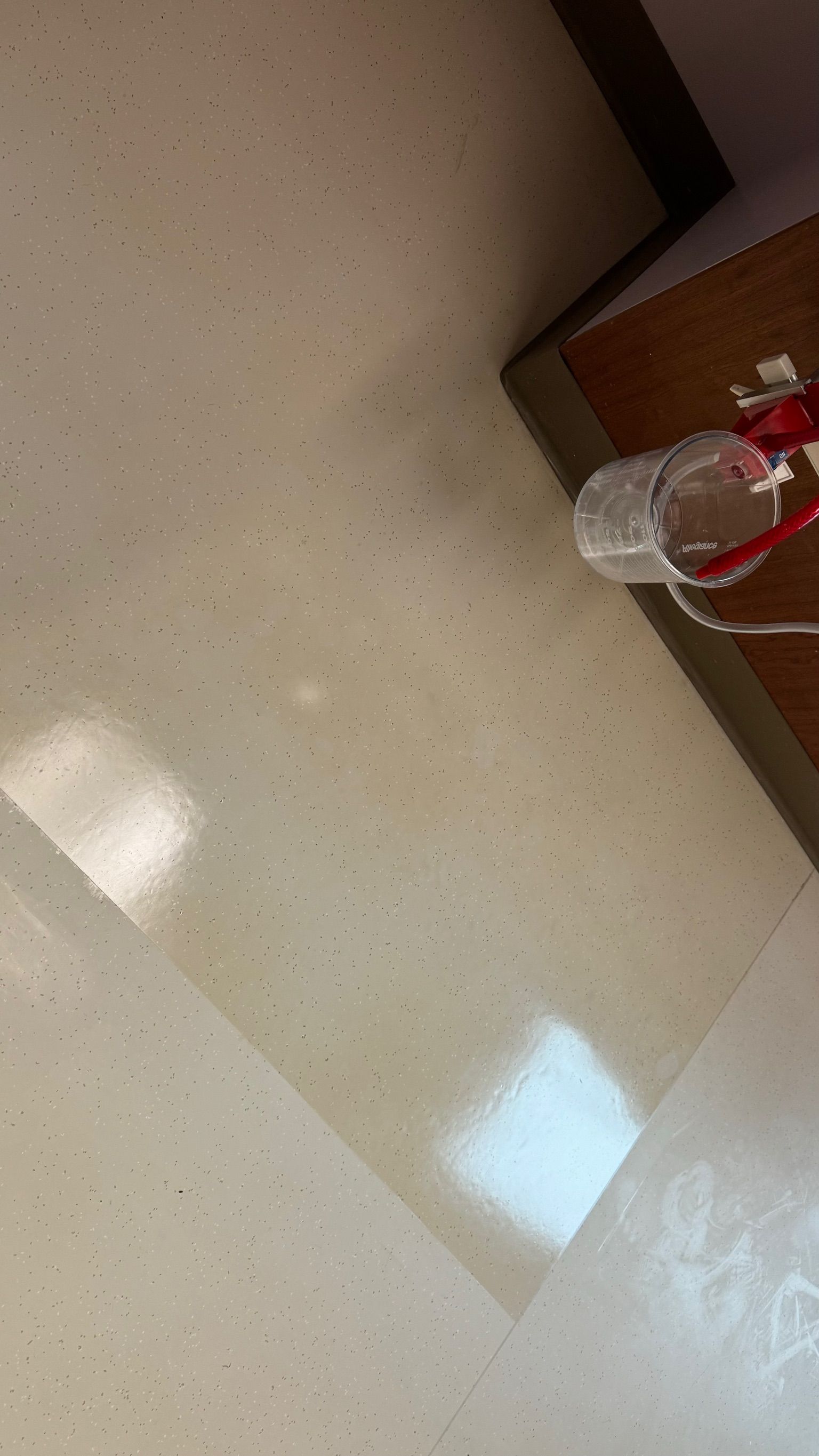 pH-Neutral Cleaners Protect the Seal